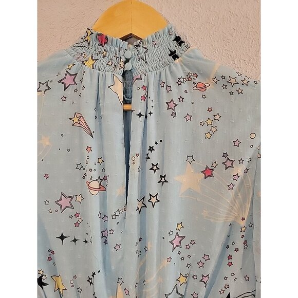 TORRID Mini Clipdot Blouson Sleeve Mock Neck Skater Dress Size 00 Baby Blue Star - Picture 8 of 8
